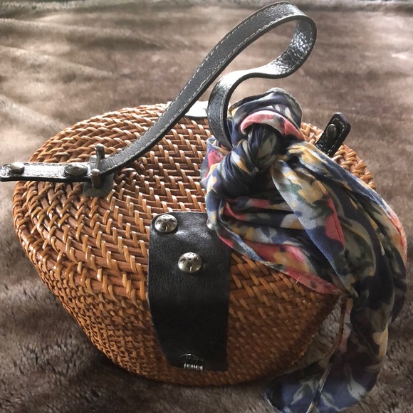 Patricia Nash basket purse - Picture 2 of 8